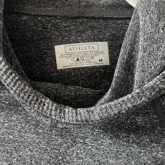 Athleta Gray Long Sleeve Hoodie Size Medium - Picture 6 of 6